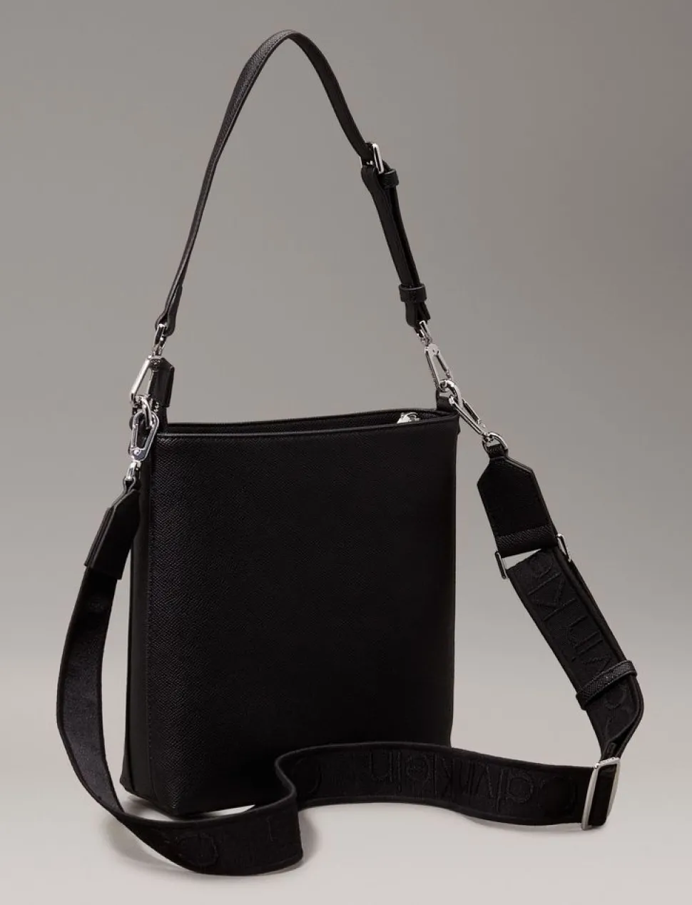 Borsa a secchiello Calvin Klein Nera