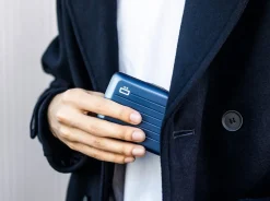 Portafoglio in alluminio Ogon Design Smart Case V2 Navy Blue